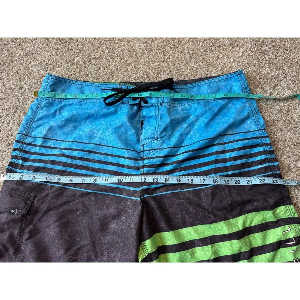 O'Neill MAUI Men's striped swim trunks/board shorts size 38, surfer, skater